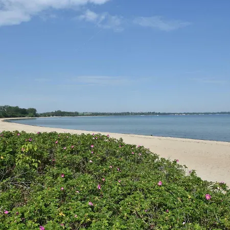 Lovely Near Sea In Elmenhorst Holiday home *